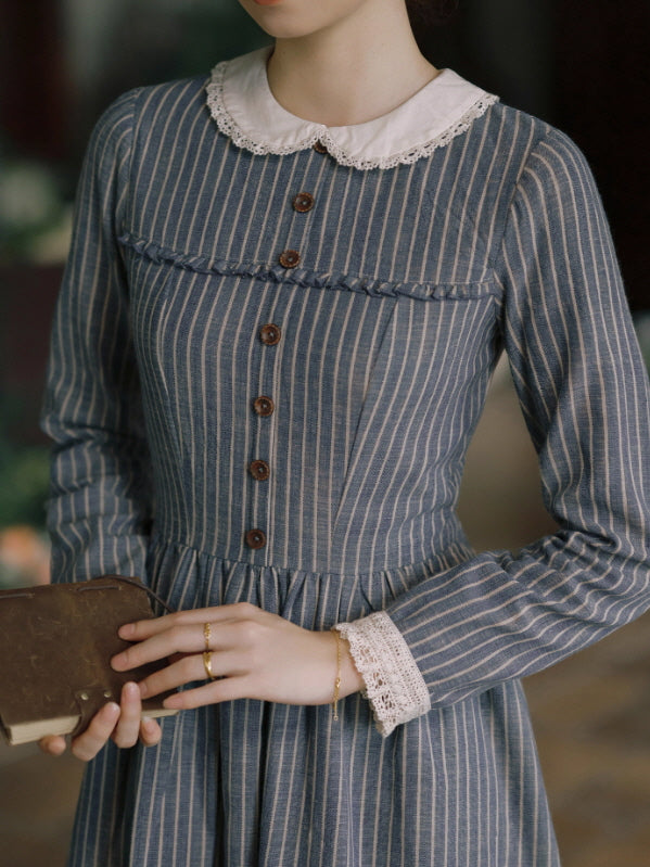 Blue Stripe Linen Vintage Dress – Classic Lace Collar Blue Stripe Linen Vintage Dress – Classic Lace Collar