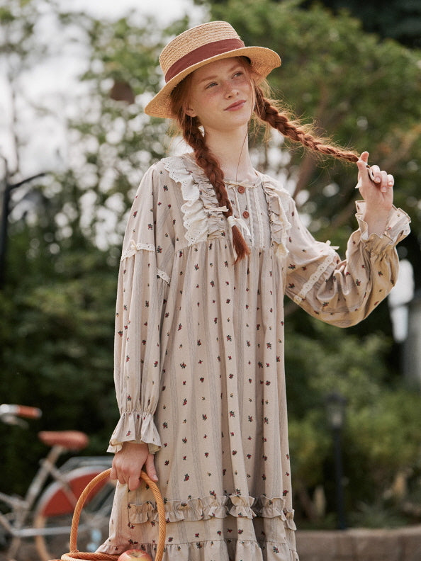 Anne’s Meadow Garden Nightgown