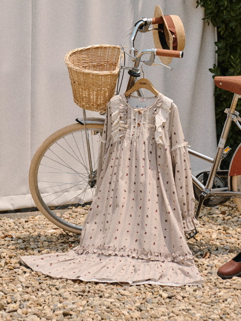 Anne’s Meadow Garden Nightgown