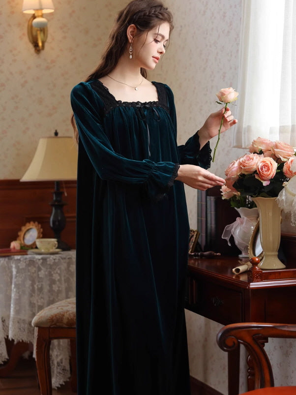French Retro Velvet Princess Nightgown