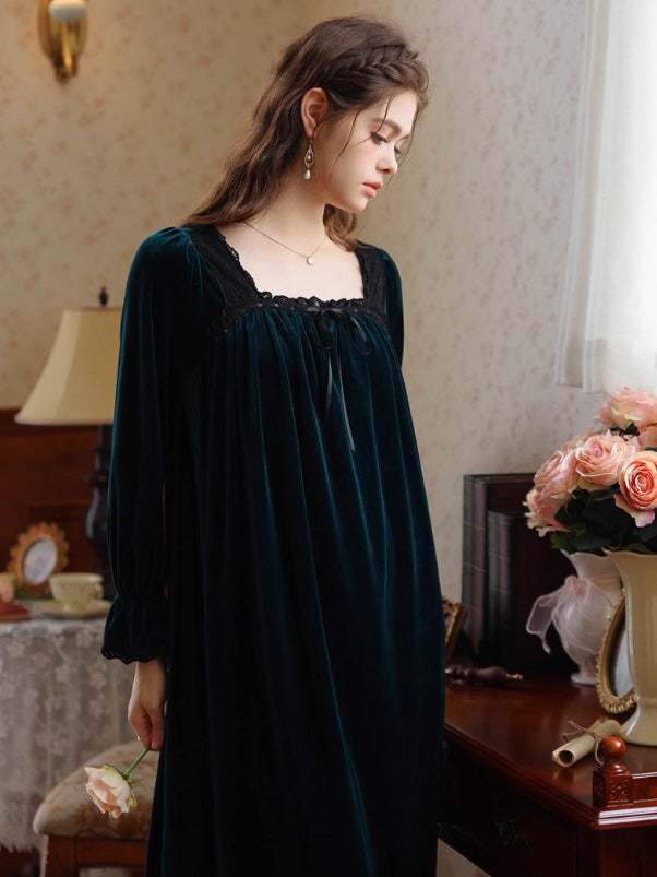French Retro Velvet Princess Nightgown