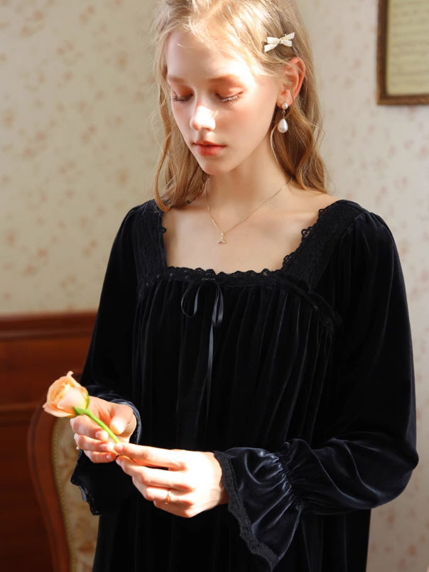 French Retro Velvet Princess Nightgown