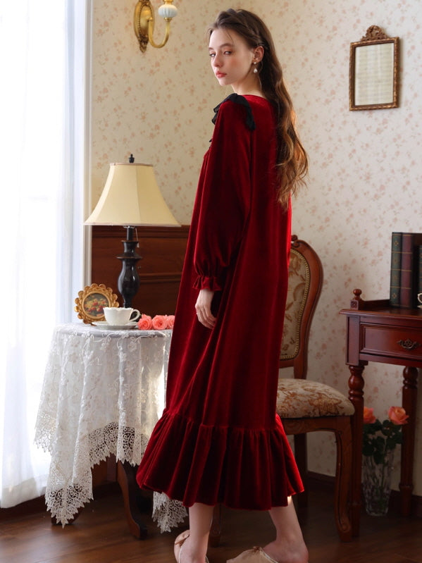 Retro Velvet Princess Nightgown