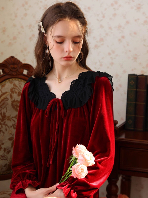 Retro Velvet Princess Nightgown