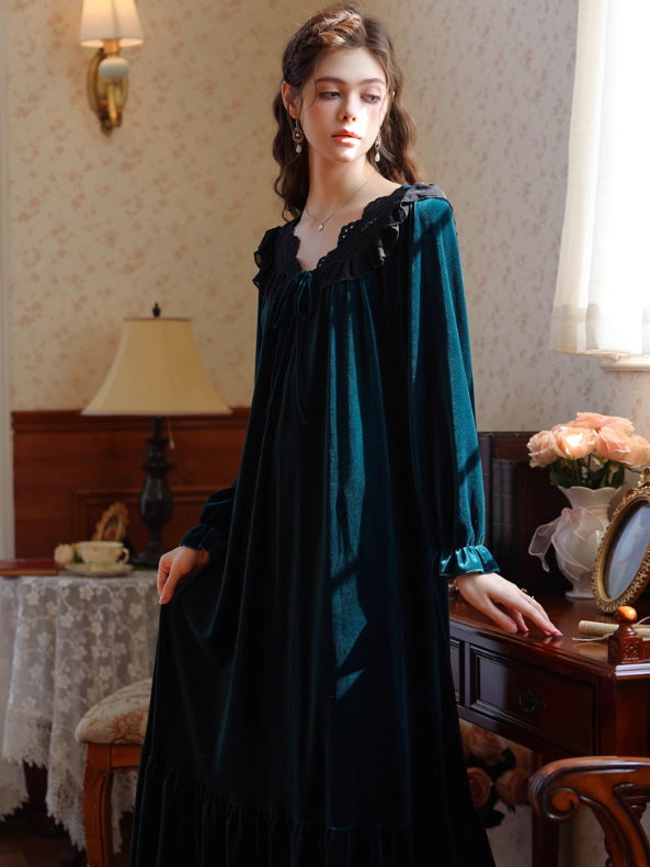 Retro Velvet Princess Nightgown