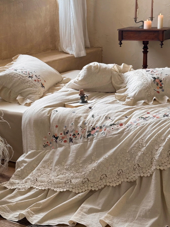 Vintage Wildflower Embroidered Lace Bedding Set
