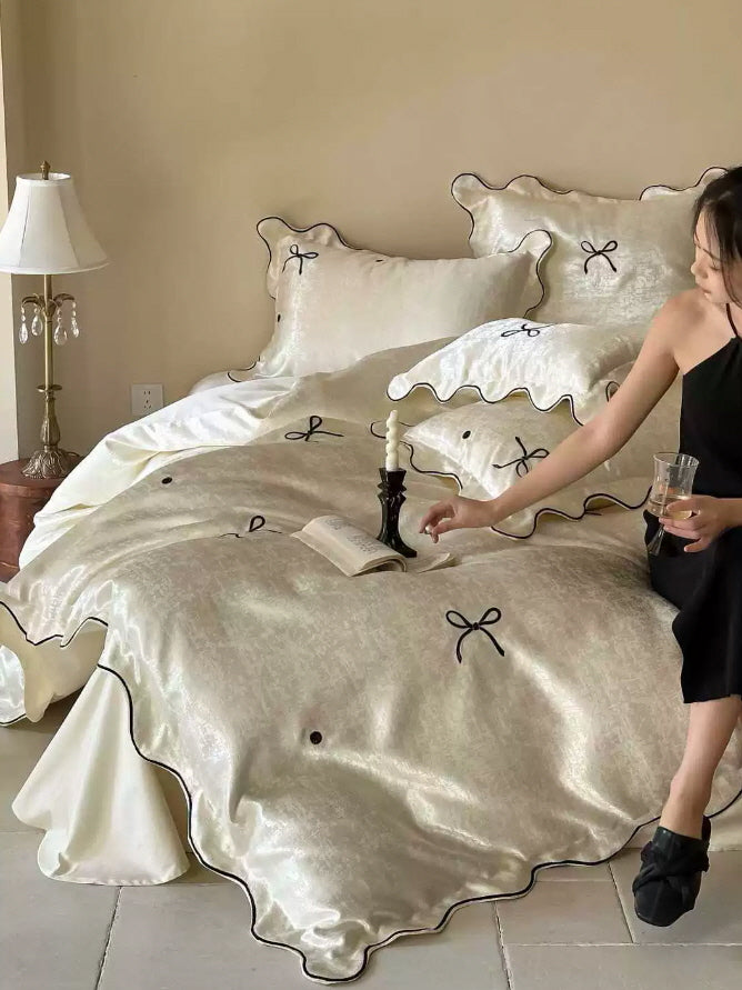 Ivory Ribbon Bow Scalloped Cotton Bedding Set