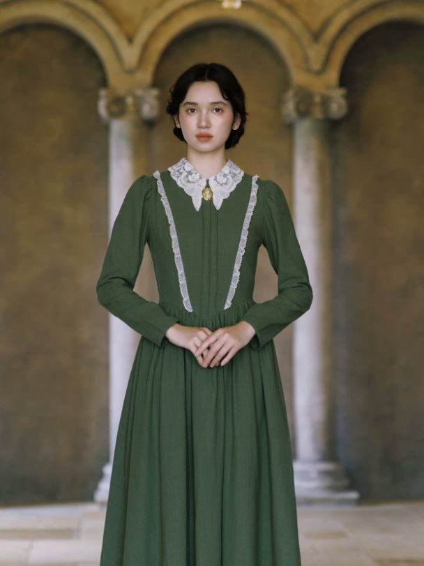 Emerald Storybook Lace Maxi Dress