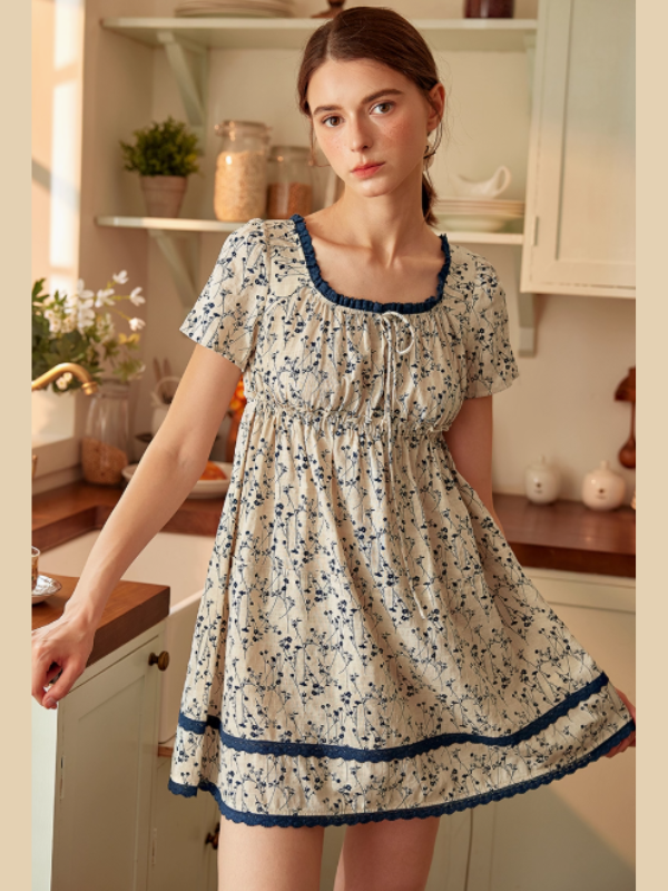 Vintage Floral Square Neck Nightdress