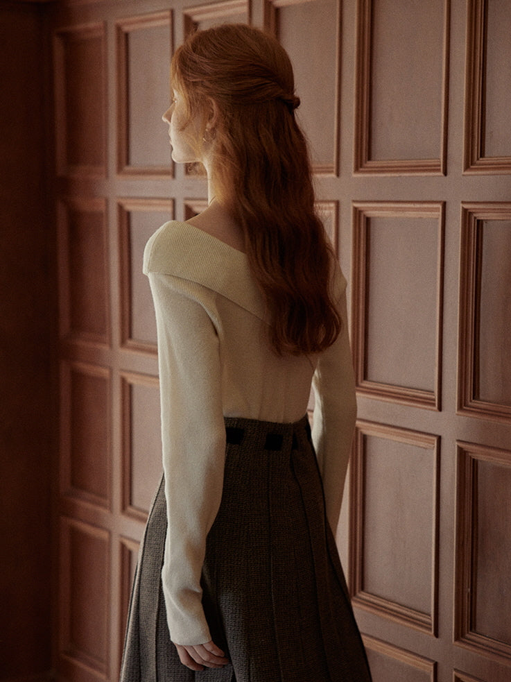 Elegant Off-Shoulder Wool Sweater