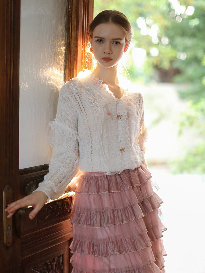 Romantic White Lace-Collared Blouse