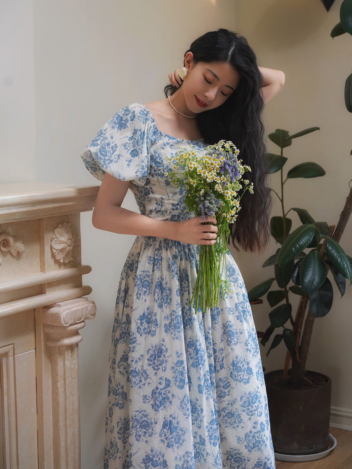 Isabella's Chic Floral Summer Dress