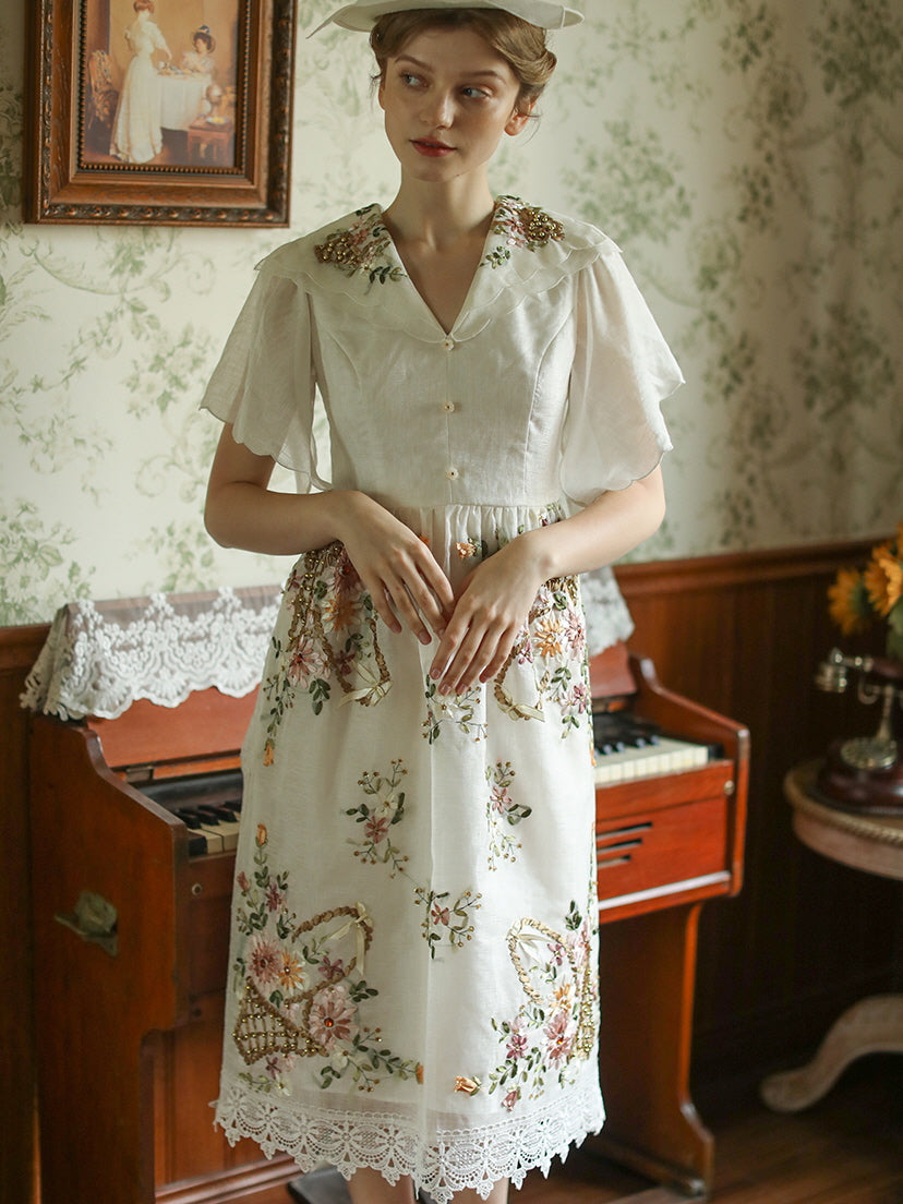 Elizabeth's Retro White Elegance Dress