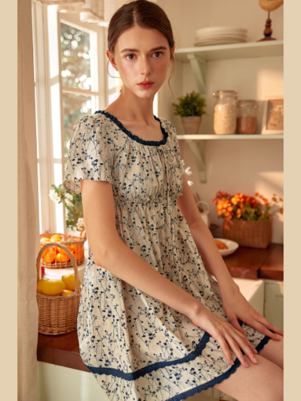 Vintage Floral Square Neck Nightdress