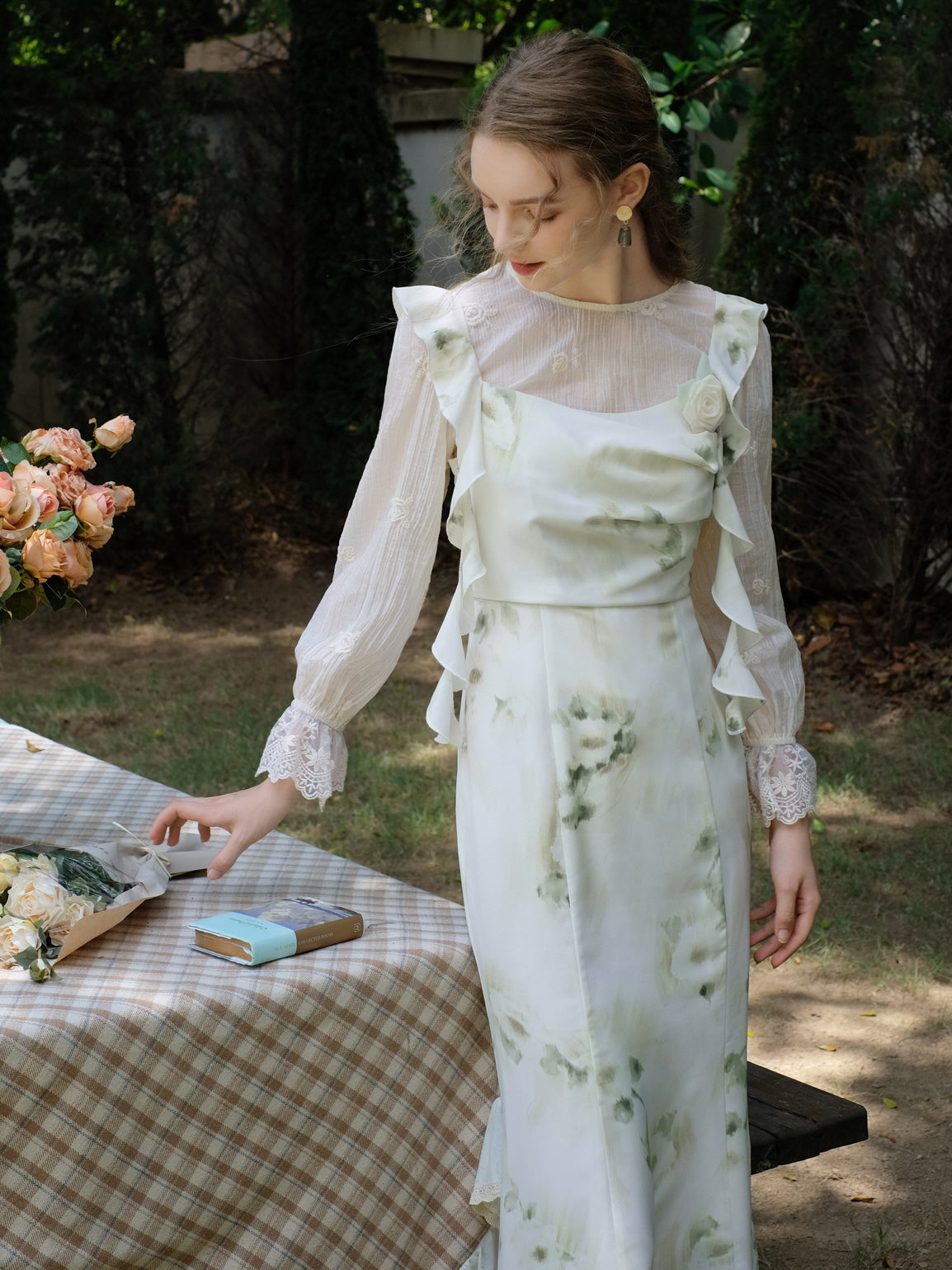 Fairy Whisper White Rose Dress
