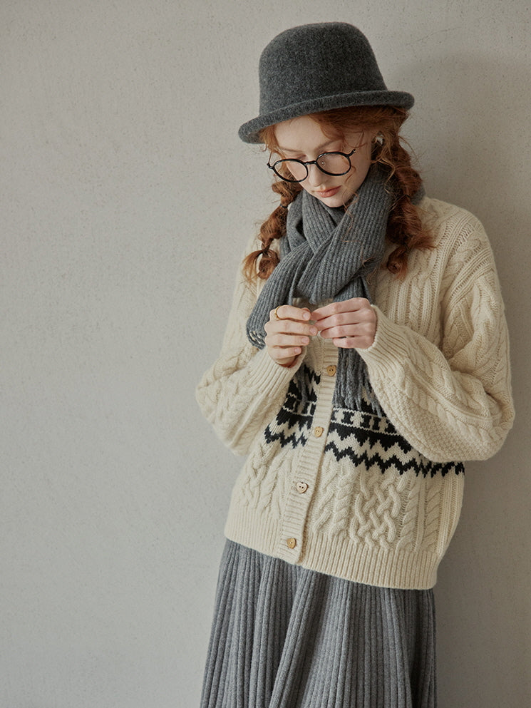 Geometric Pattern Vintage Cream Wool Cardigan