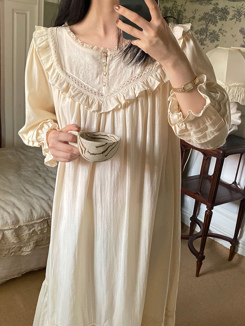 Victoria's Vintage Elegance Nightwear