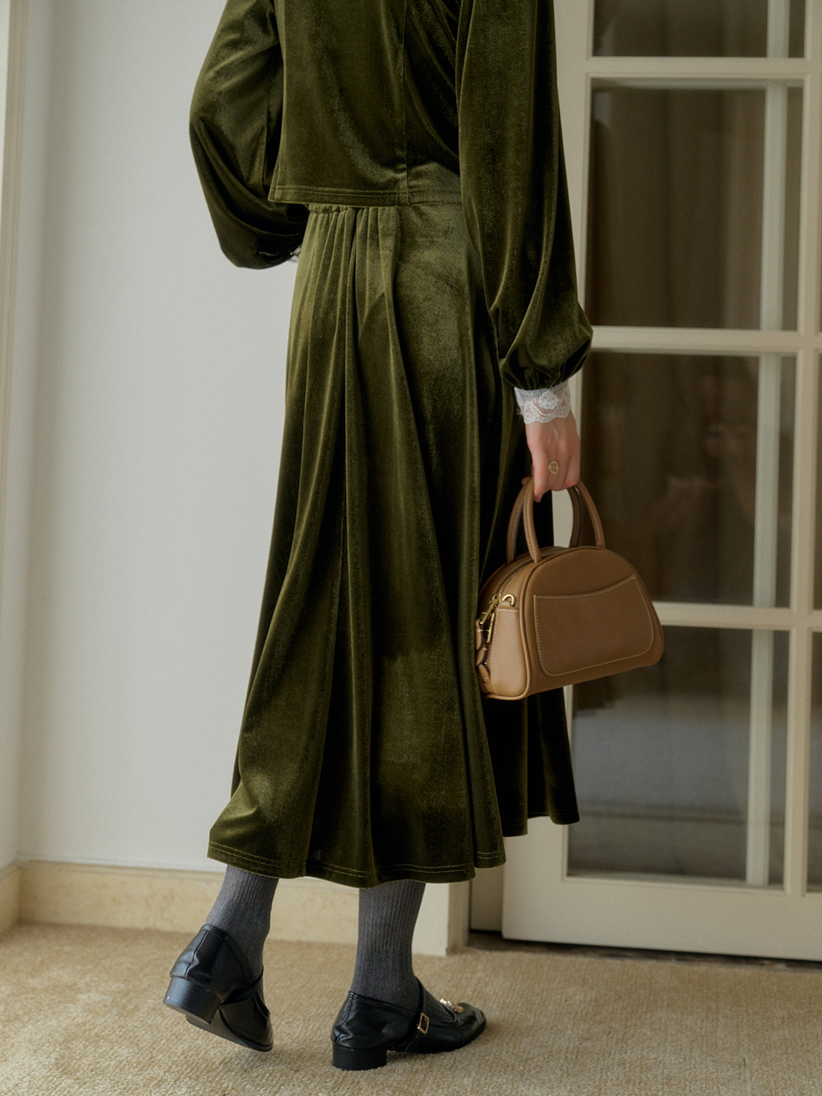 Elegant Green Velvet Flared Skirt