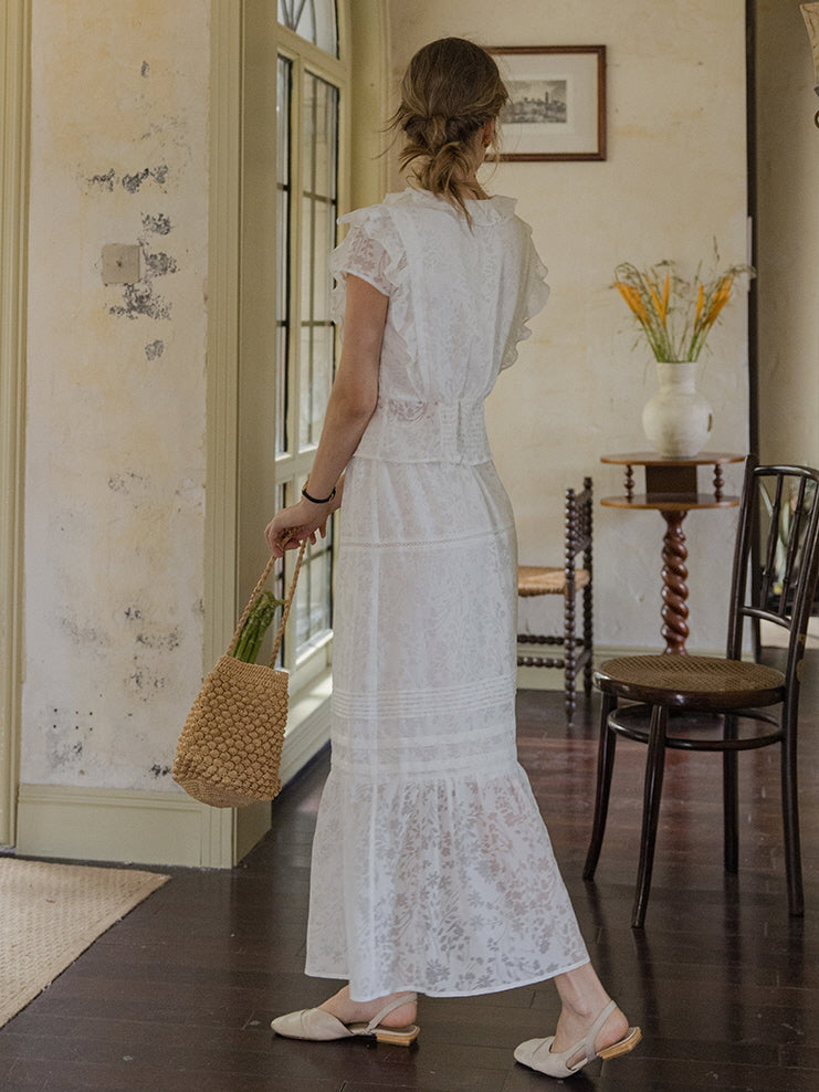 Amelila's Floral Breeze Blouse