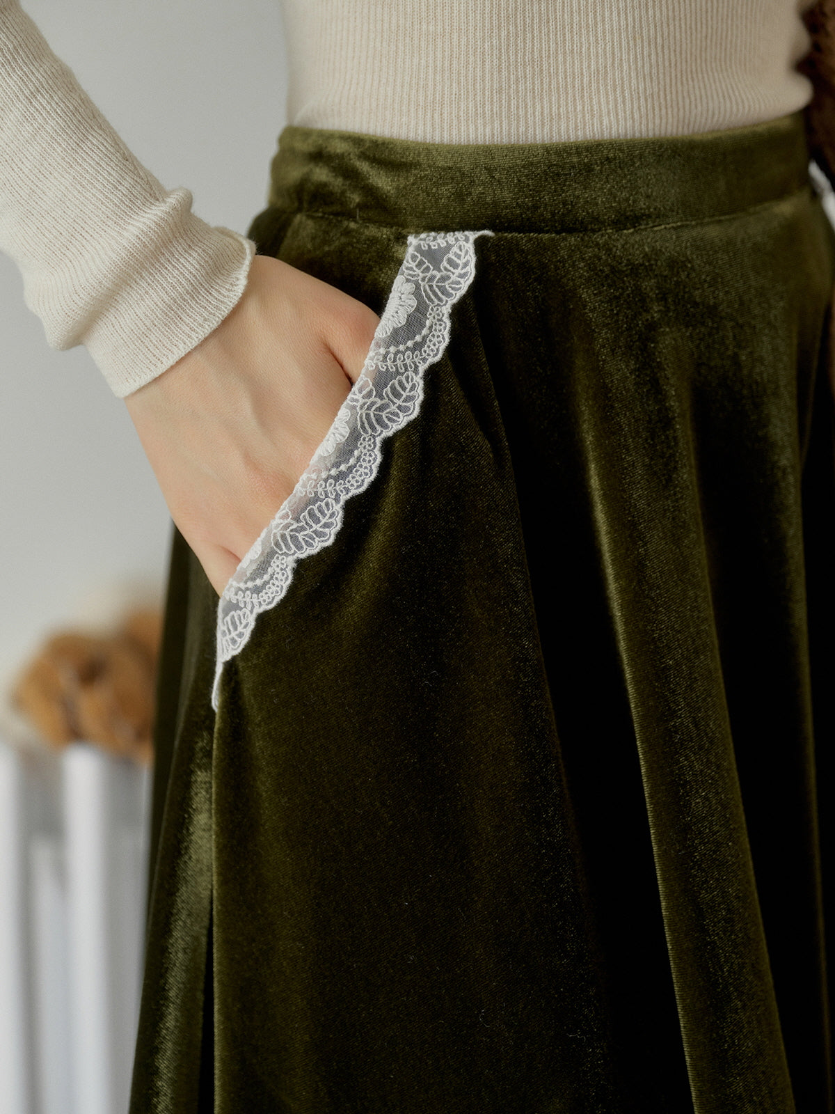 Elegant Green Velvet Flared Skirt