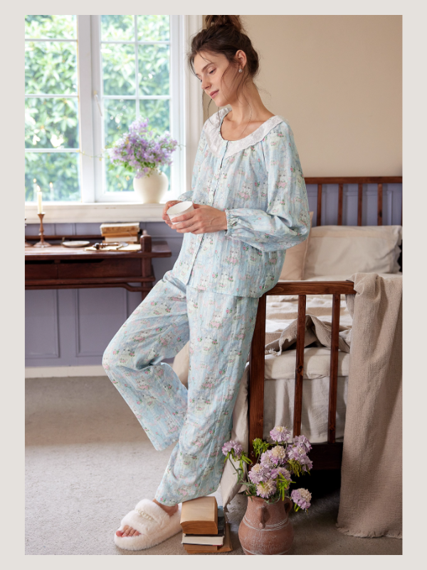 Pastel Meadow Cat Print Ruffle Loungewear Set