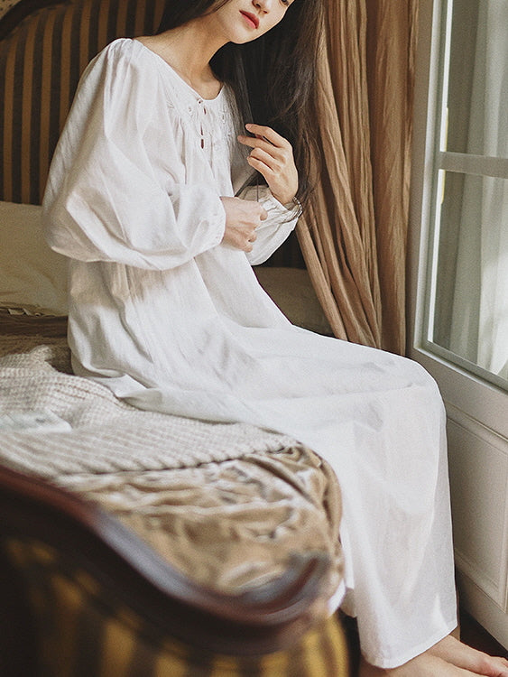 Blossom Embroidery White Cotton Nightgown