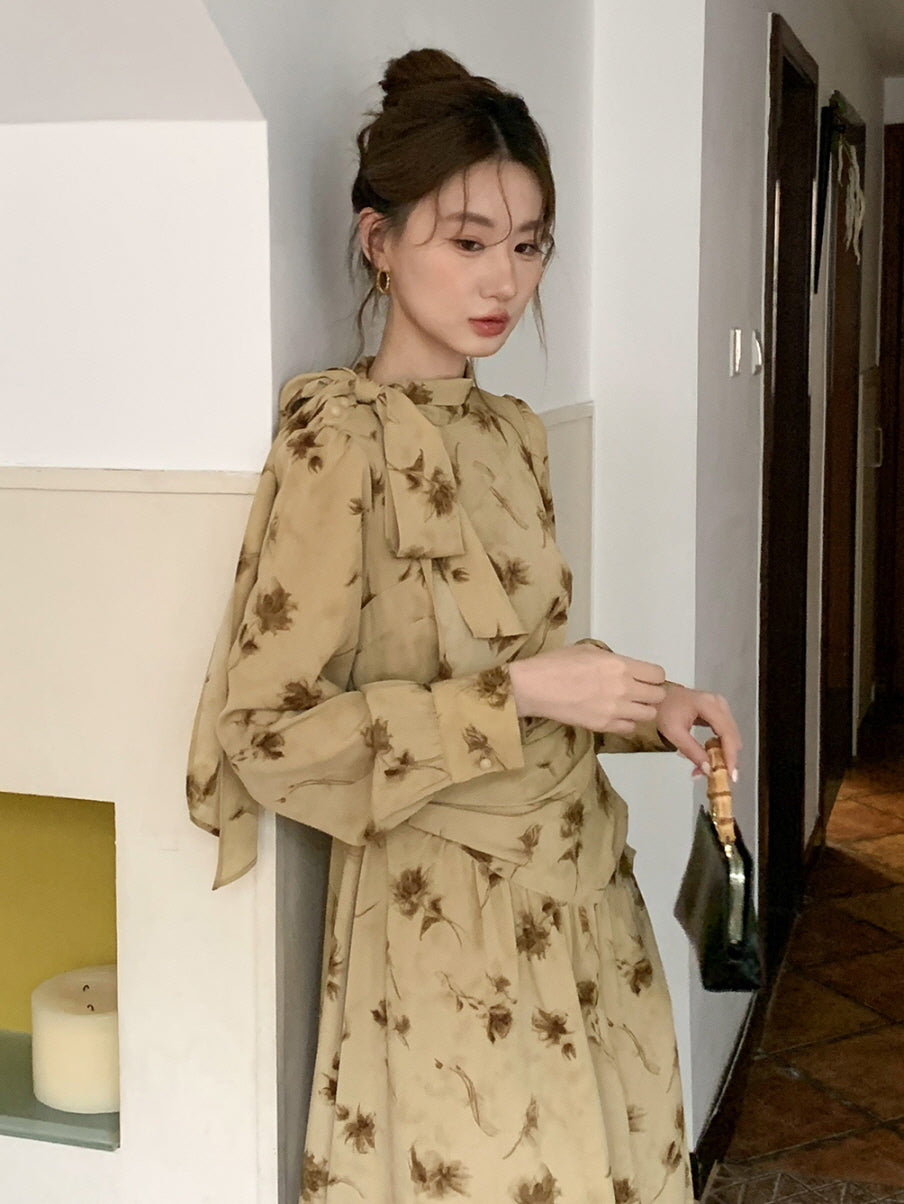 Vintage Floral Tie-Neck Dress