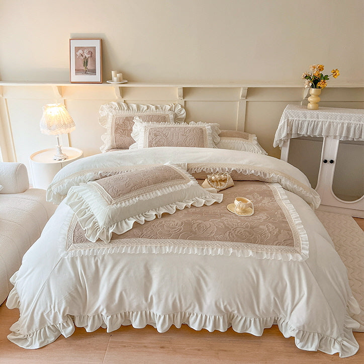 Velvet Rose Ruffle Bedding Set