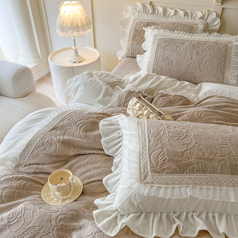 Velvet Rose Ruffle Bedding Set