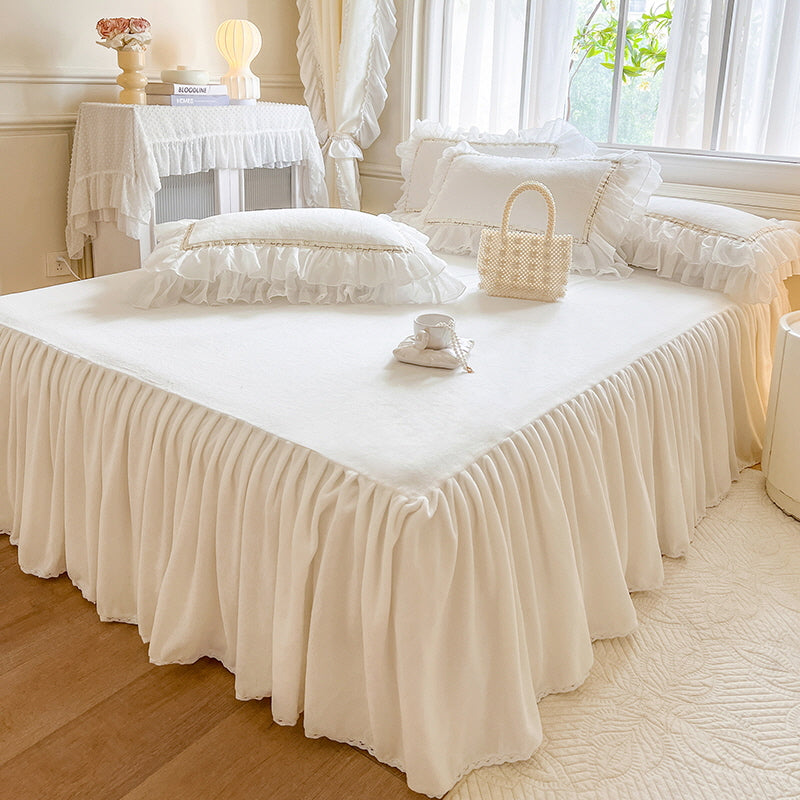 Fairy Lace Velvet Ruffle Bedding Set