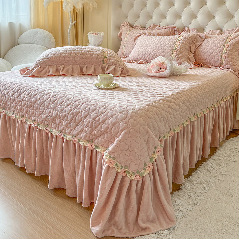 Princess Velvet Rose Ruffle Bedding Set