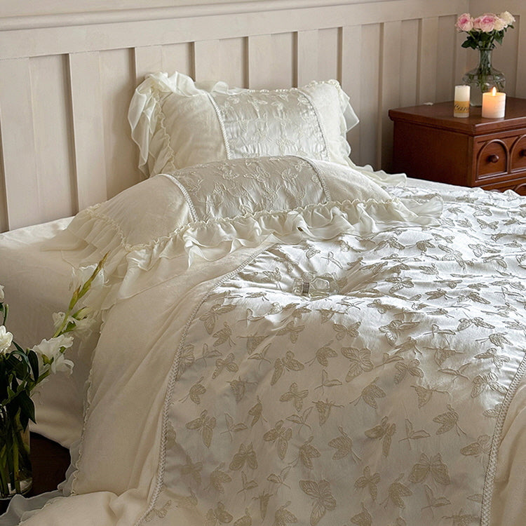 Butterfly Embroidered Velvet Bedding Set