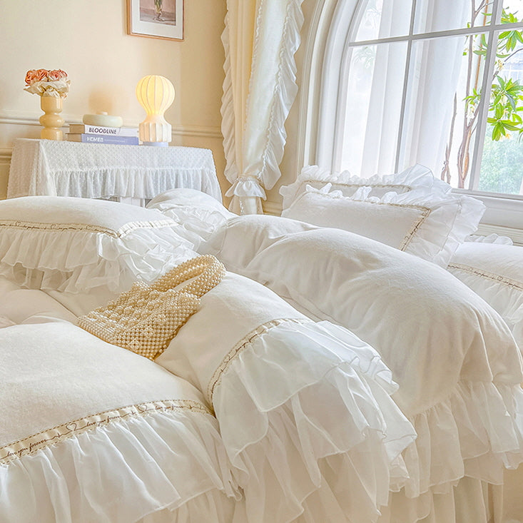 Fairy Lace Velvet Ruffle Bedding Set