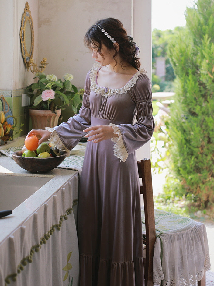 Vintage-Inspired Purple Velvet Long Dress