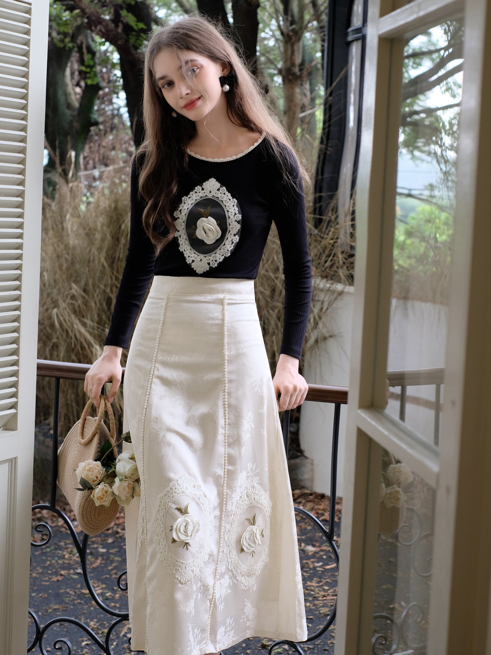 Black Rose Embroidered Vintage Knit Top