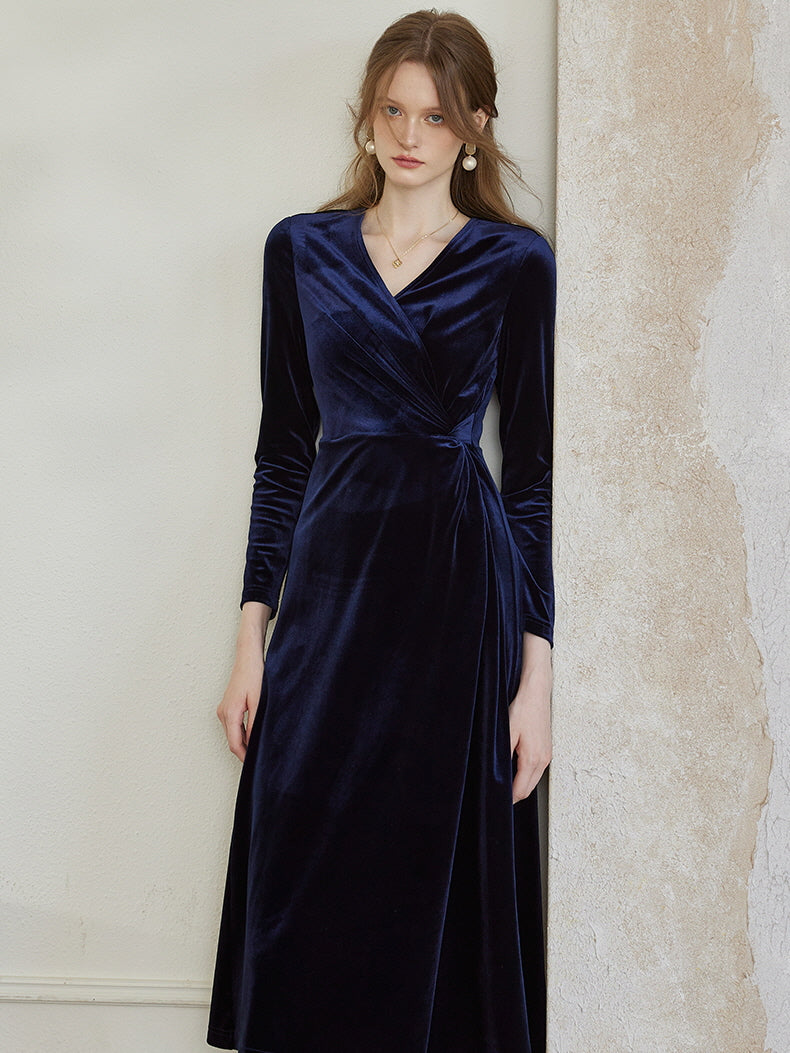 Midnight Elegance Velvet Wrap Dress