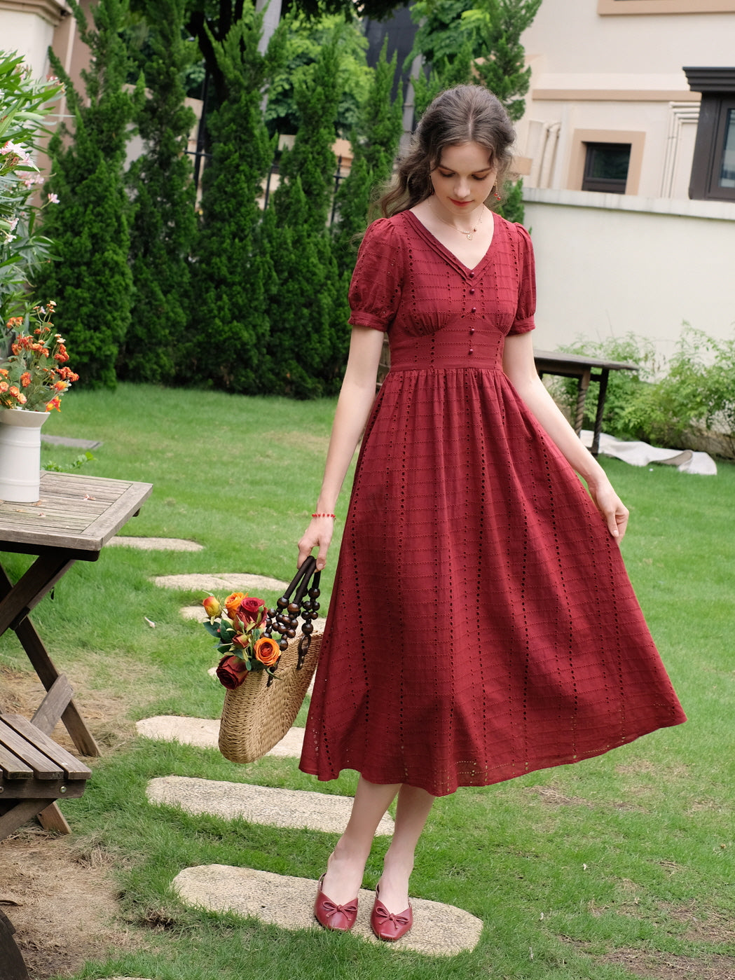 Vintage-Inspired Cotton Eyelet Dress