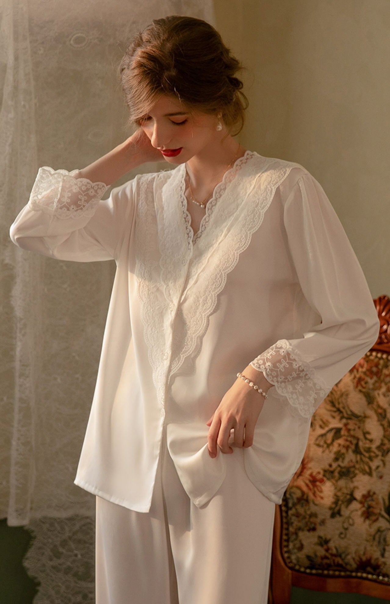 Vintage Elegance White Pajamas Set