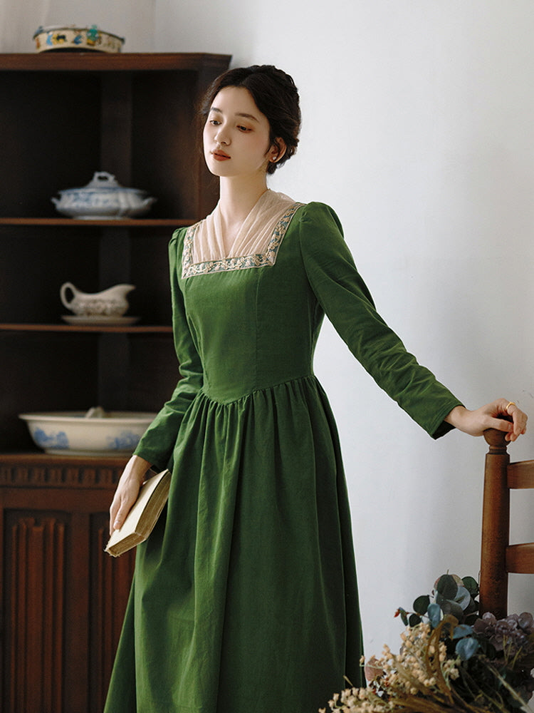 Emerald Garden Embroidered Collar Dress