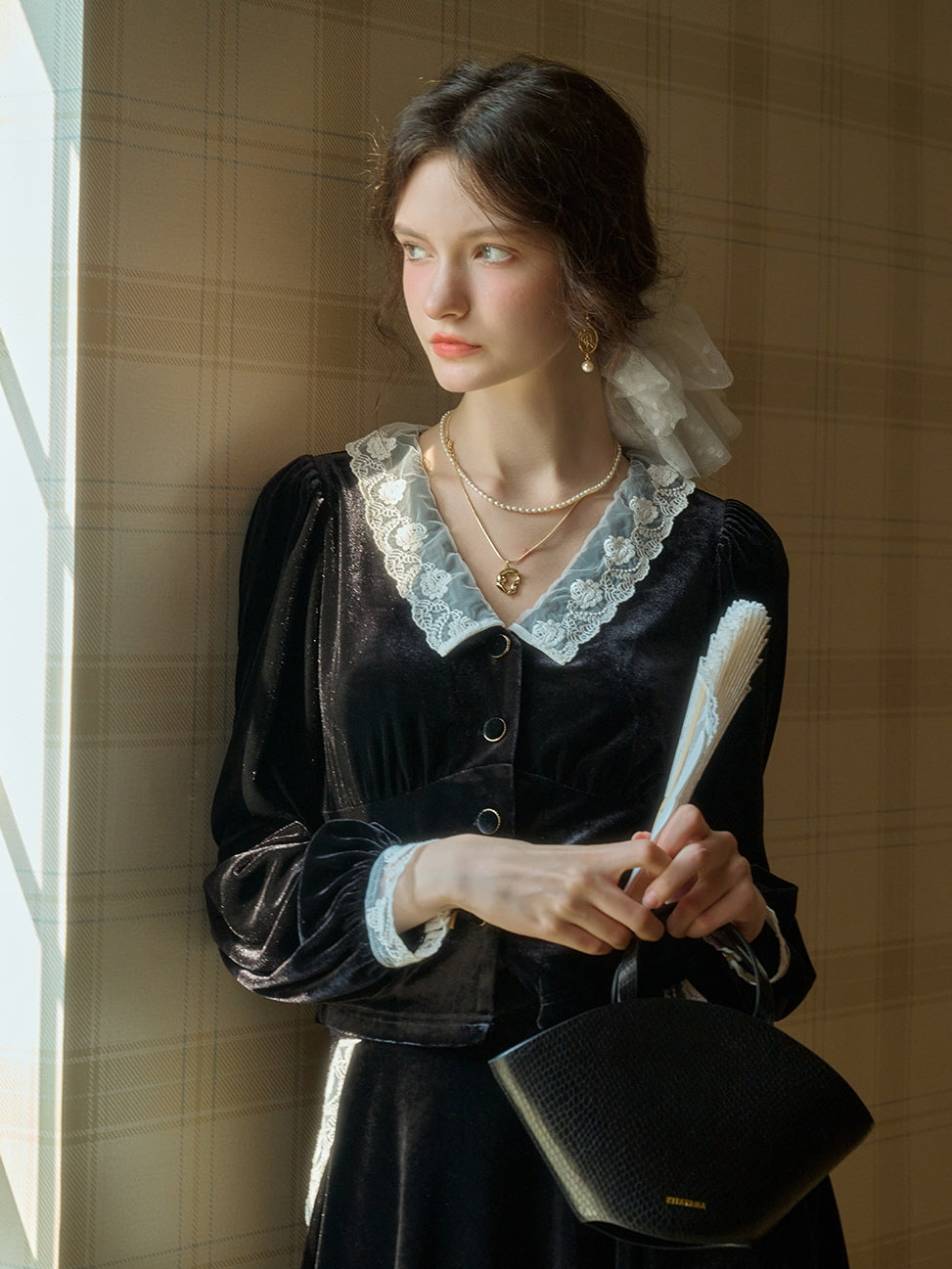 Black Colour Bluse - Bceveline Lace Bluse i Light Blue