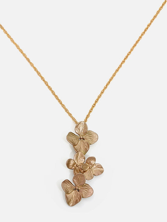 Hydrangea Elegant Women Necklace