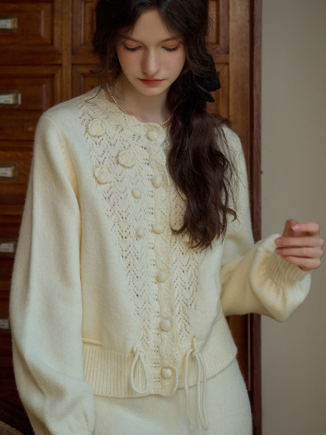 Vintage Floral Knit White Cardigan