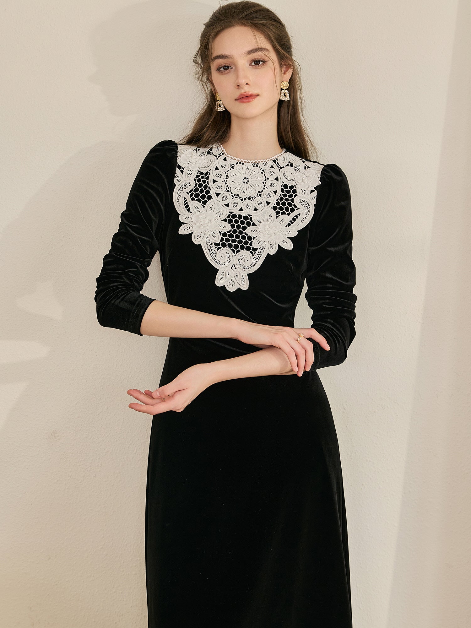 Vintage Black Lace Velvet Winter Dress