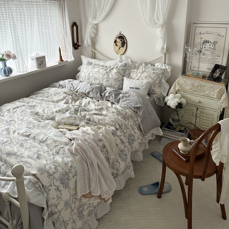 Victorian Elegance Floral Bedding Set