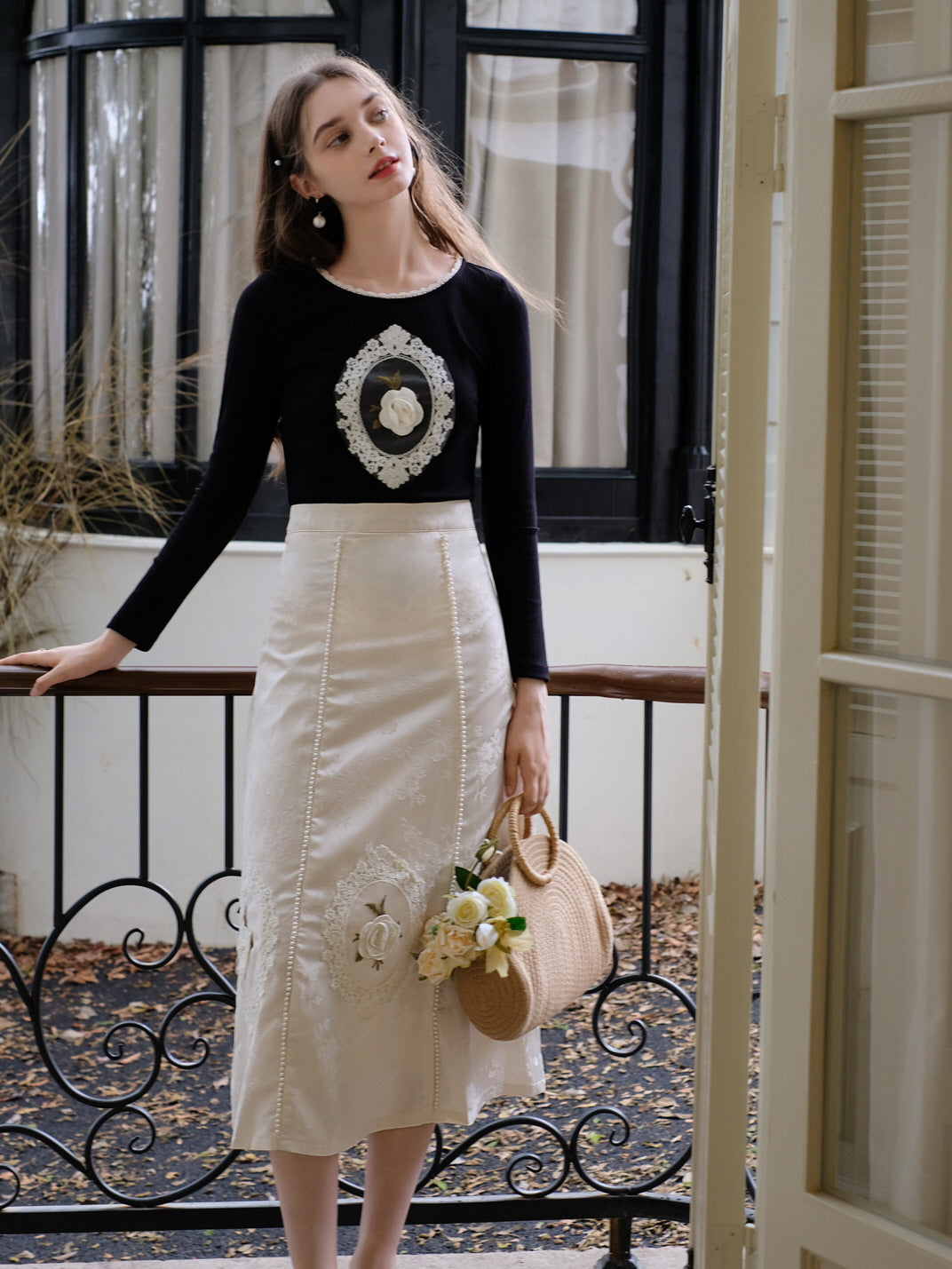 Black Rose Embroidered Vintage Knit Top