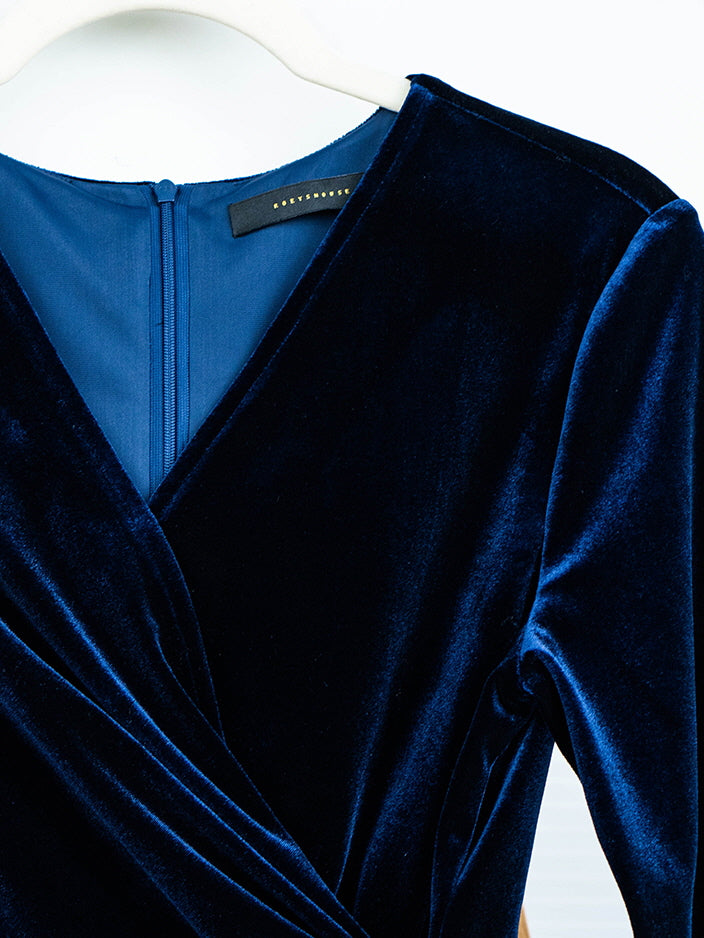 Midnight Elegance Velvet Wrap Dress