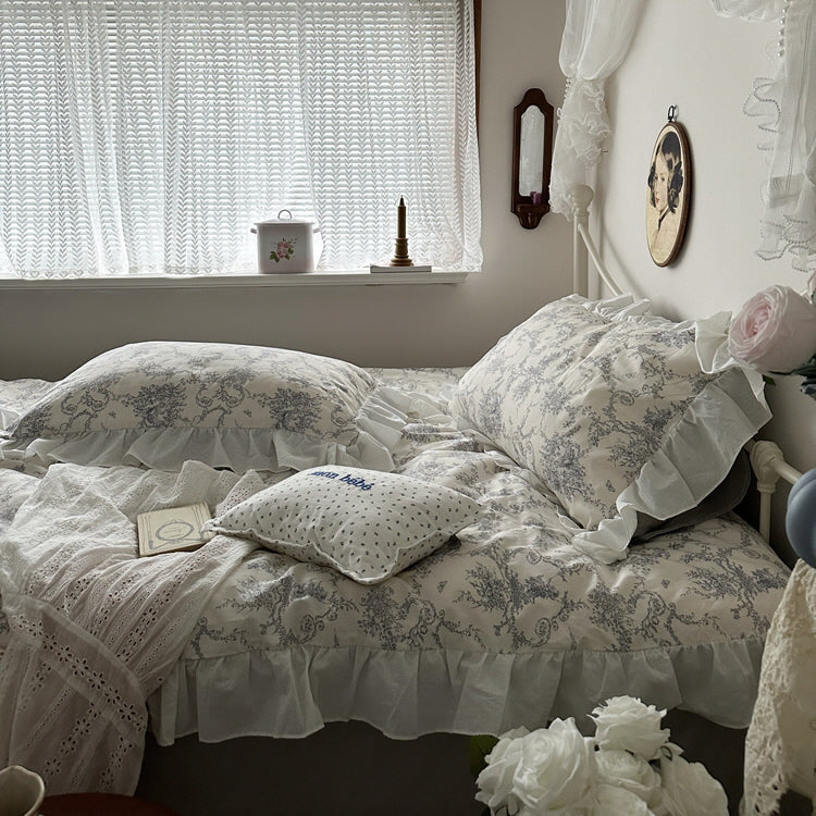 Victorian Elegance Floral Bedding Set