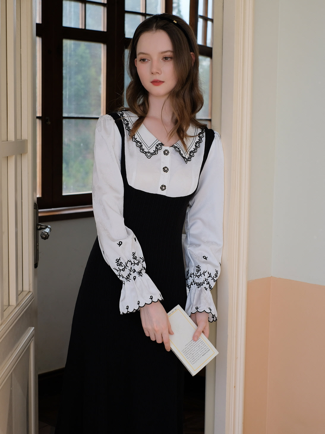 Elegant Embroidered Collar Knit Dress