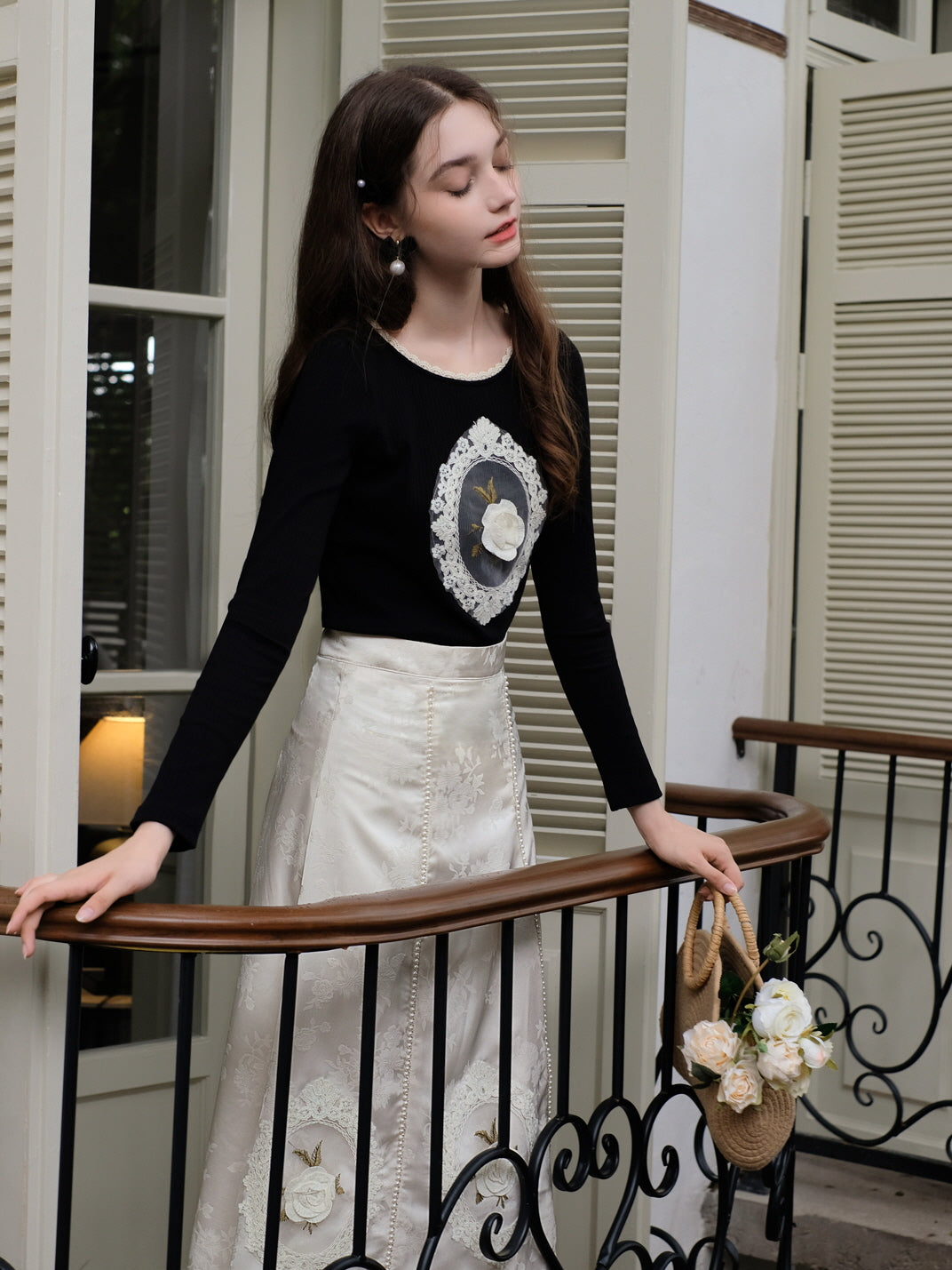 Black Rose Embroidered Vintage Knit Top