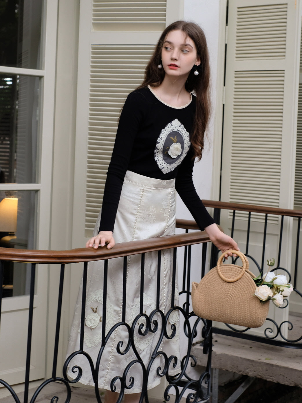 Black Rose Embroidered Vintage Knit Top